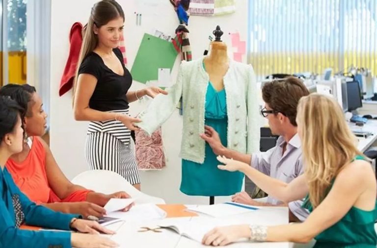 Off-beat careers you choose after Fashion Designing Courses